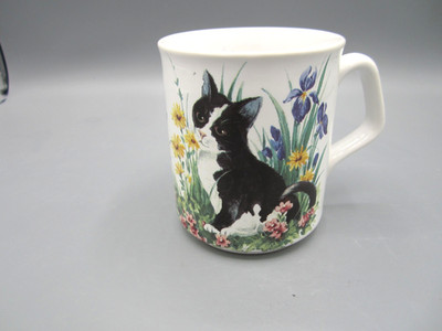 Tams Made in England Cats in the Garden Multi-color Coffee Tea Mug 10 oz (385)