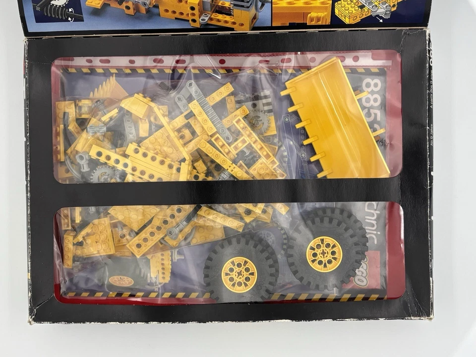 LEGO Technic 8853 Excavator / Digger, foto 3 di 5