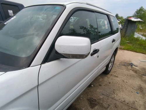 2004-2008 Subaru Forester Driver Left Side View Power Door Mirror White XB3SG