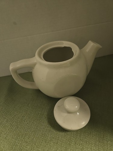 Vintage White Tea Pot Individual Porcelain BTC USA - Picture 2 of 5