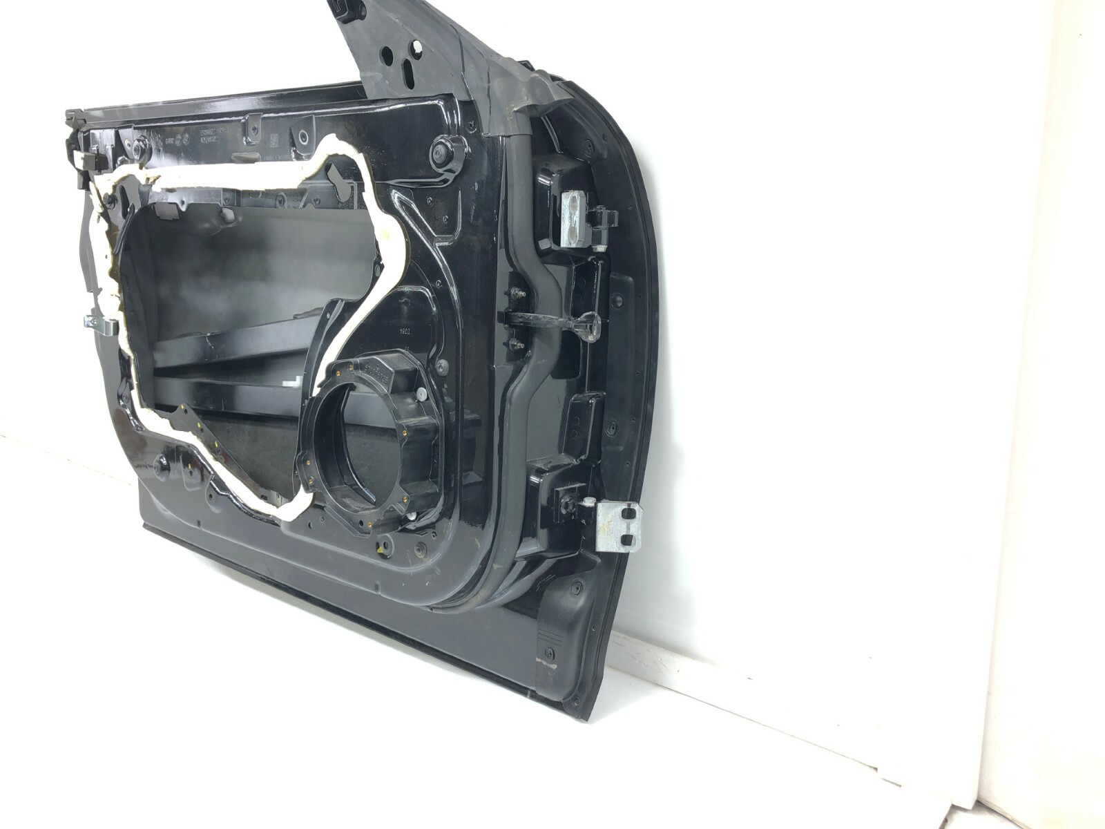 2014-2020 MASERATI QUATTROPORTE GTS LEFT DRIVER FRONT DOOR SHELL OEM.