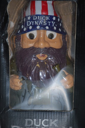 Duck Dynasty "Willie" Garden Gnome Figurine - Picture 3 of 5