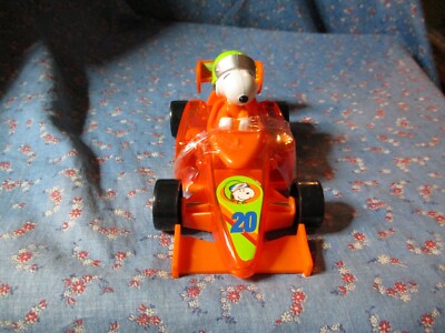 ksm. New Galerie Snoopy Racer 20  Candy Container   Unused Old So Wouldn't Eat
