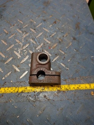  WD9 Td9 McCormick Tractor 8111DA Valve Lever Upper Half Bracket #6V