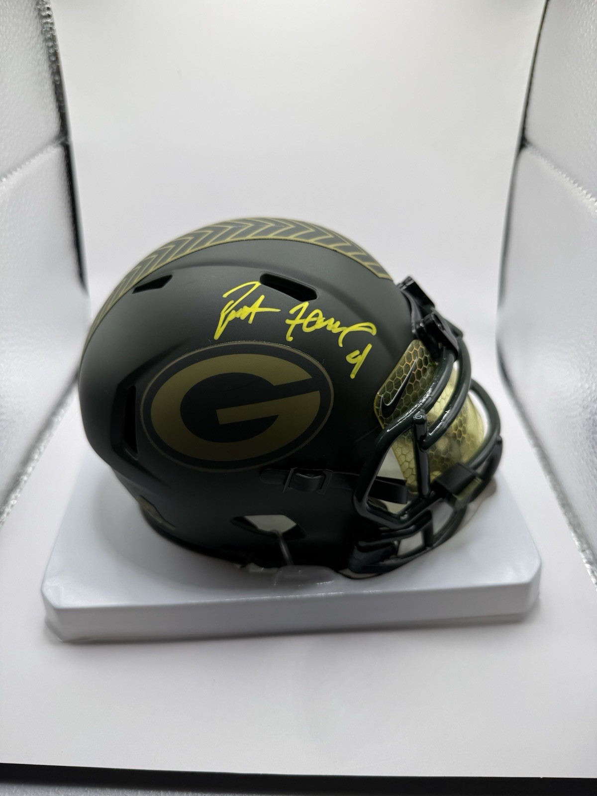 Brett Favre Autographed Signed Green Bay Packers GB Packers Salute To Service Mini Helmet Radtke Sports 