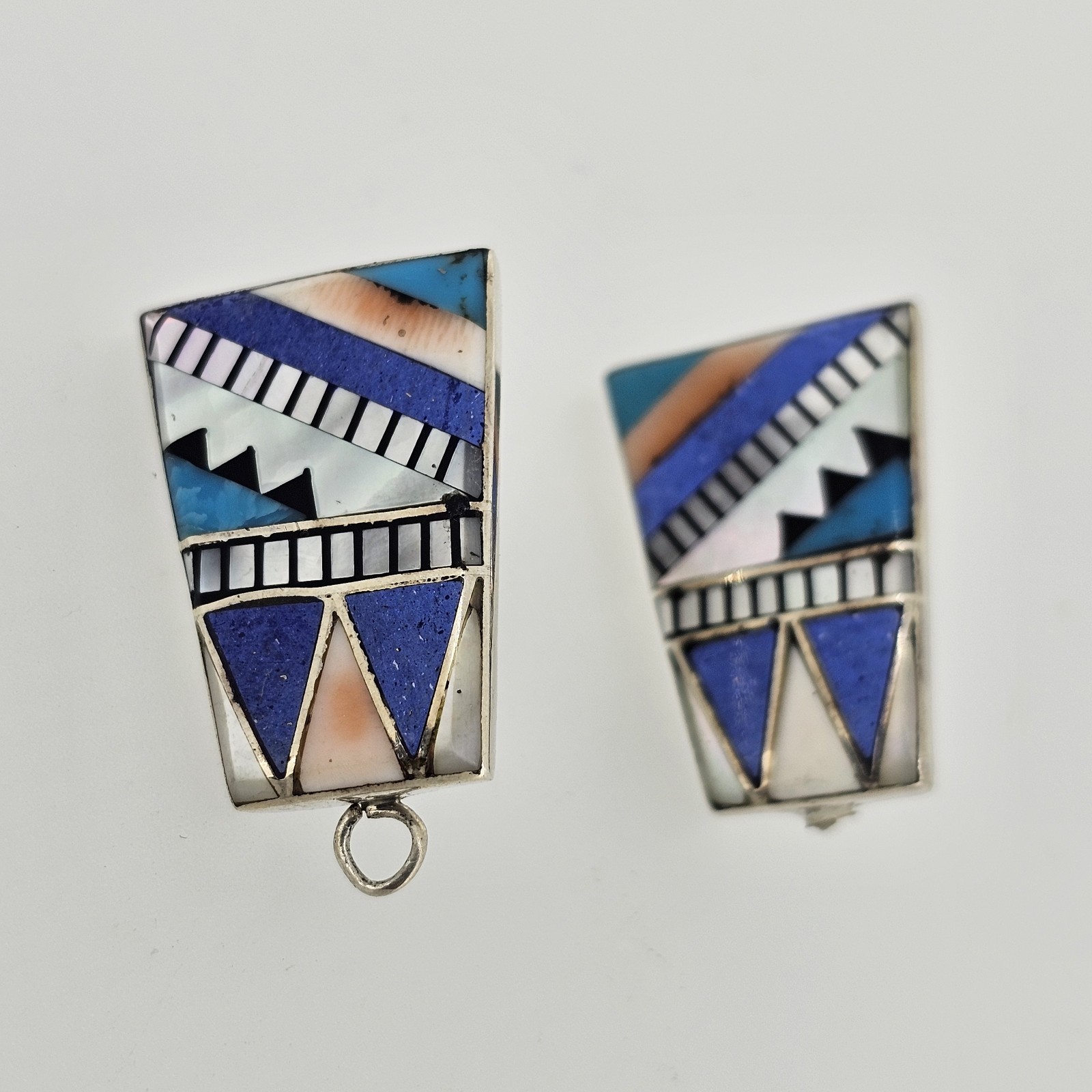 Native American Design Earrings - image 7