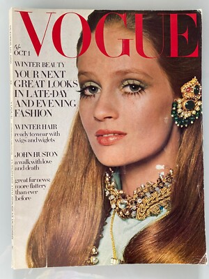  VOGUE MAGAZINE 1968 October 12pg Penelope Tree Bailey COMPLIMENTARY GIFT WRAP