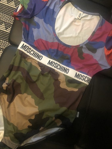 camo moschino