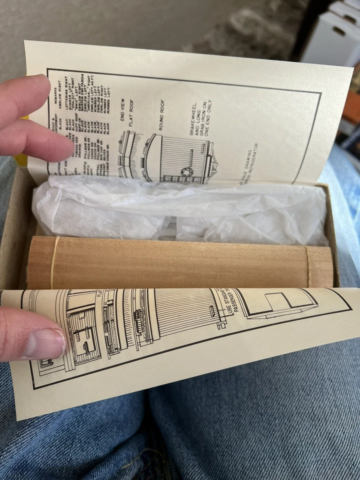 Main Line Model XR-1 RENKENS MILK  & CREAM 50' Express Reefer CRAFTSMAN WOOD KIT - Image 4 of 4