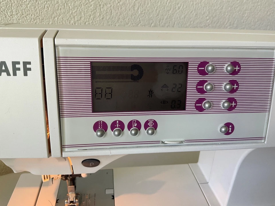 PFAFF TIPTRONIC 2046 Nahmaschine mit IDT - Bild 3 von 4