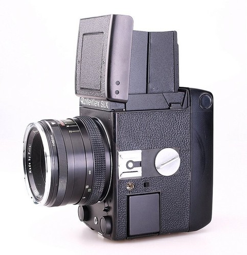 Rolleiflex SLX with Planar 80mm F2.8 lens . ( lens haze a spot in the coating) - Picture 3 of 12