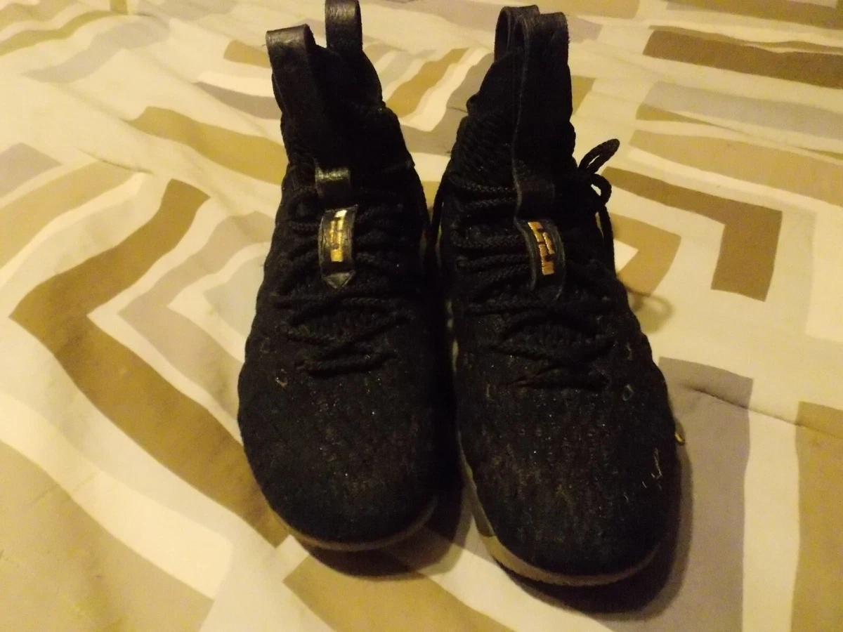 Nike lebron xv clearance 15 black gold