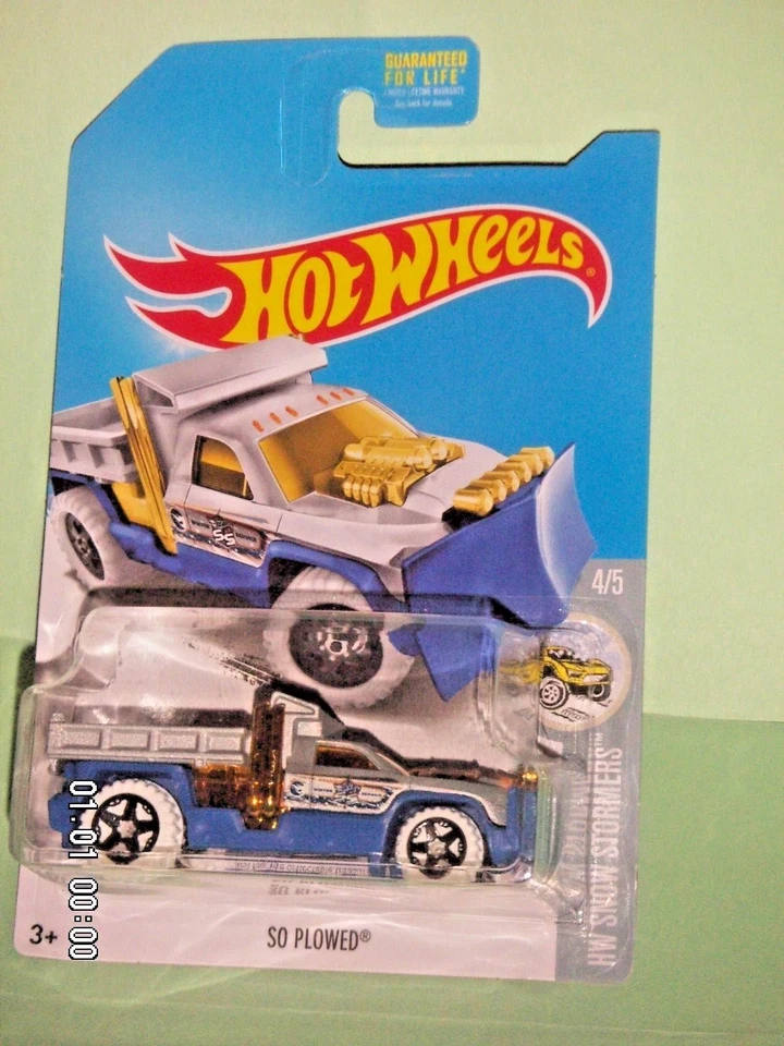 Hot Wheels 2017  Treasure Hunt  So Plowed  HW Snow Stormers  1:64 scale - Image 2 of 4