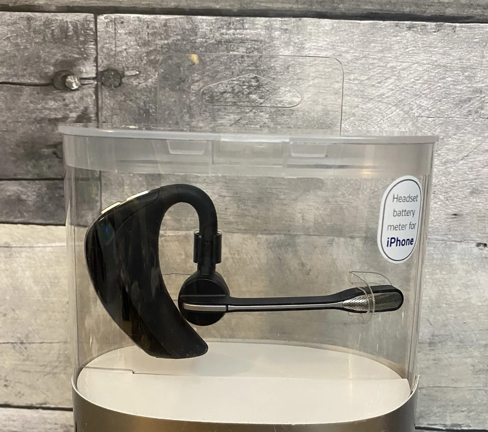 Plantronics Voyager PRO+ Black Ear-Hook Bluetooth Headset Wireless 84100-01 New - Image 2 of 4