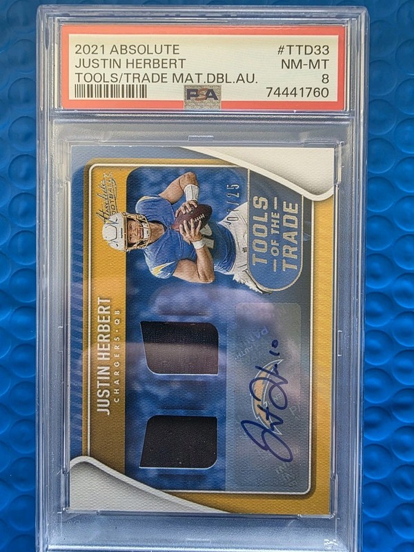 2021 Justin Herbert Absolute Tools Of The Trade Patch Auto /25 PSA 8 🔥🔥🔥🔥🔥