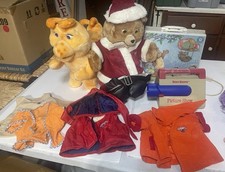 Teddy Ruxpin Grubby 1985 Vintage Working with 9 Cassette  bookset 4 outfits