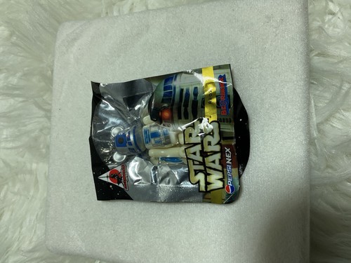 NIB 2008 - Star Wars - Medicom Toy - Bearbrick Pepsi Nex - R2-D2 - Picture 1 of 5