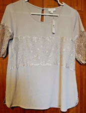 Charming Charlie Blouse Size Small Womens Gray Lace Short Sleeve Back Keyhole