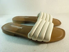 CUSHIONAIRE  Women Shoes sandals White Slide Flat Size 7.5 SKU 11633