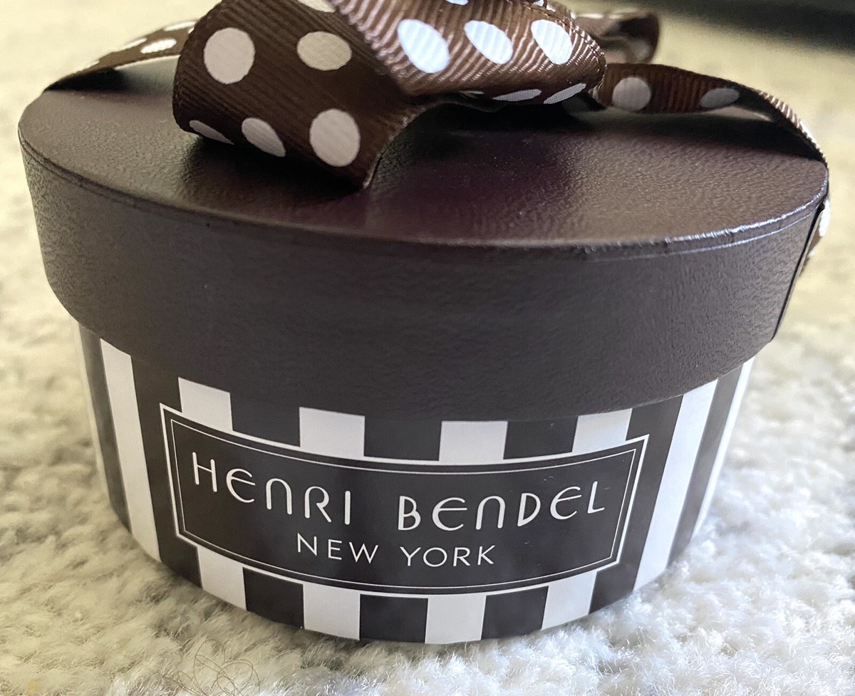 New Henri Bendel 5th Avenue Round Mini Hat Box Brown & White 