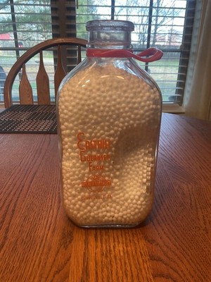 4 Vintage Half Gallon Milk Bottles Carrier Easthill Guernsey Farm Sharpsville PA