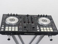 Pioneer DJ DDJ-SR - DJ-Controller + 1 Jahr Ge...