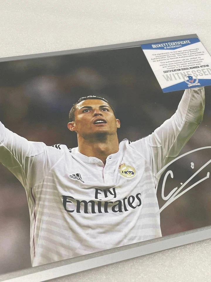 Cristiano Ronaldo Hand Signed Autographed Photo 8x10 BAS authentication - Image 3 of 3