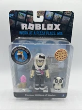 Roblox Work at a Pizza Place: Mia Figure & Exclusive Virtual Item Jazwares 8+