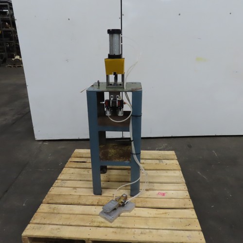 Fabco 1-1/2" Stroke Light Duty Pneumatic C-Frame Punch Press Unitool L3/4