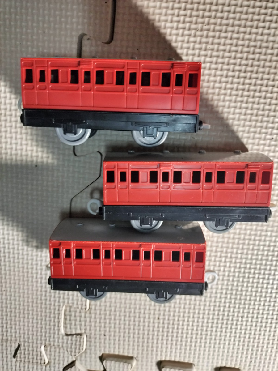 リール tomy Tomy Thomas & Friends Series 3 Oliver Express Coaches Cars Lot
