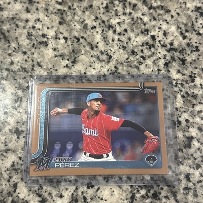 2025 Topps Series 2 Eury Perez #487 Gold Parallel #'d /2025 Marlins