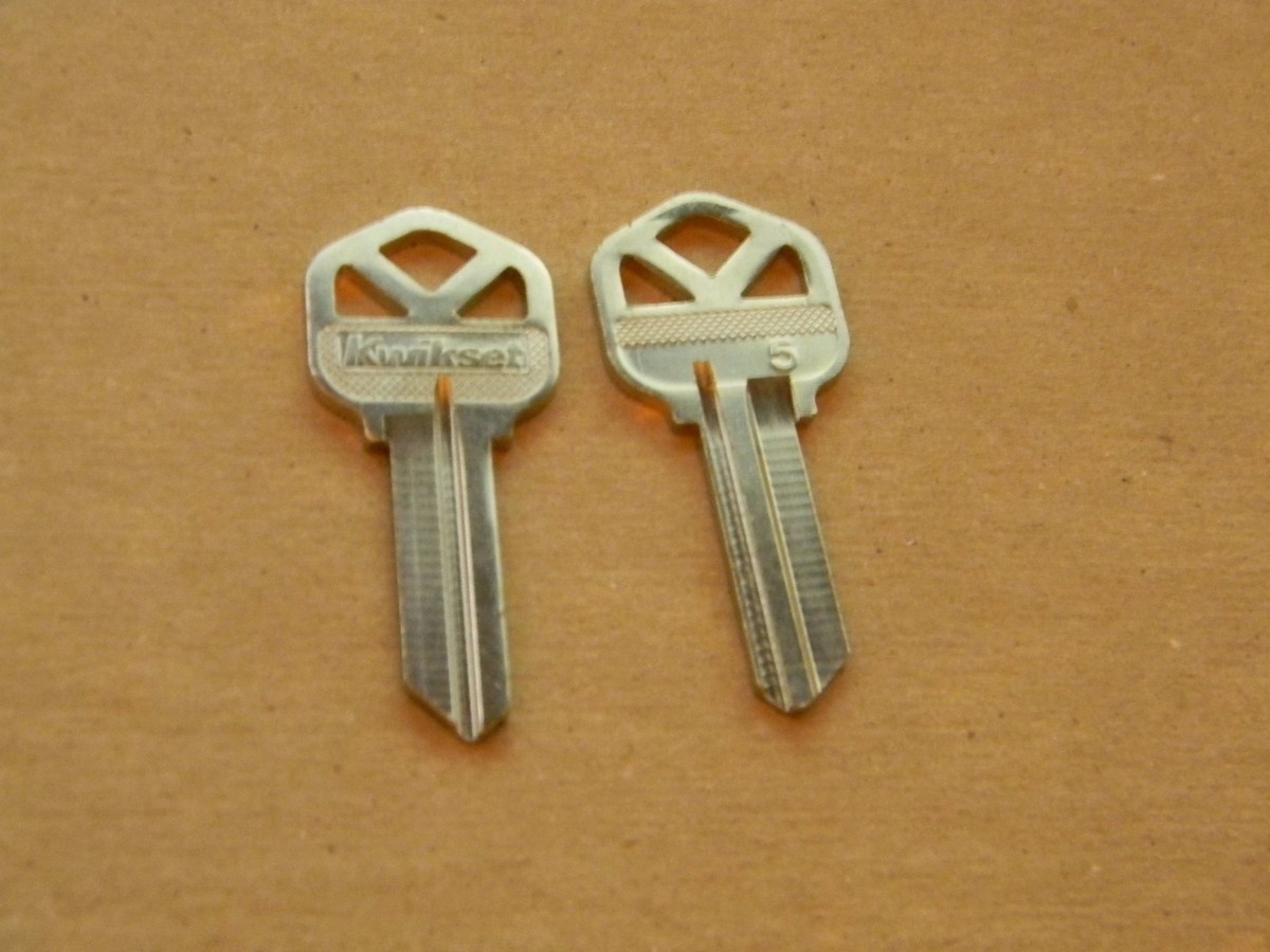 Kwikset 5 Pin Original Key Blanks (2) Also Known As KW1 | eBay