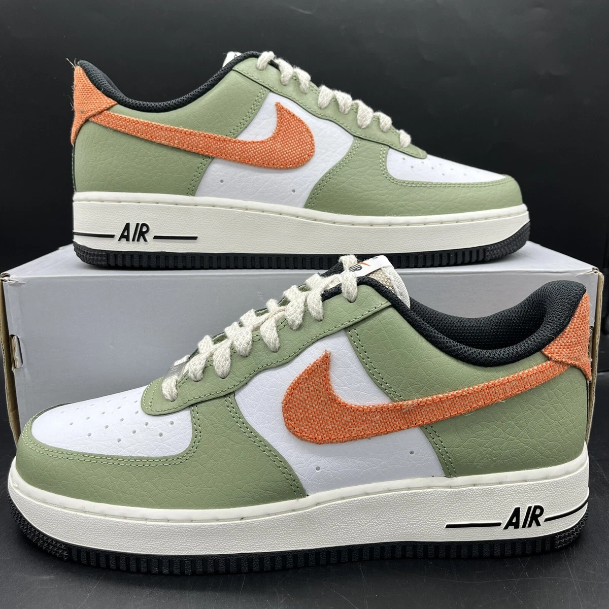 Nike Air Force 1 '07 sneakers in white and green