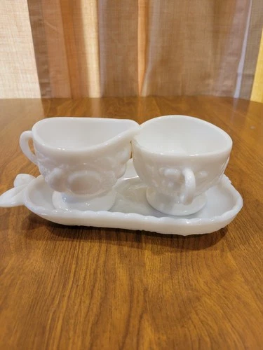 Milk glass cream & sugar set with tray#vintage Westmoreland Della Robbia #granny