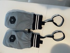 Volcom Mitten - Small Blue, New- used once - too small, very soft inside.