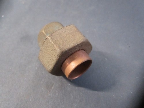 Nibco (U733 1/2) 1/2" x 1/2" x 5/8" OD Cast Copper Sweat Union Fitting