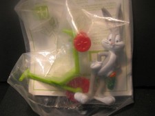 Looney Tunes  "Buggs Bunny with Scooter" NIP McDonald's/Canada 1989