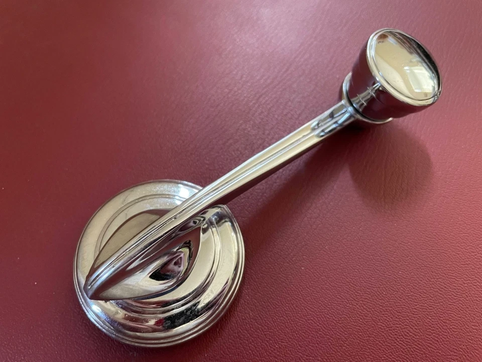 Dodge Wayfarer Roadster 1949 manivela elevadora de ventana y escudo Hot Rat Rod Foto 2 de 4