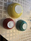 Vintage Pyrex Primary Colors 3 Nesting Mixing Bowls YELLOW RED GREEN 404 403 402