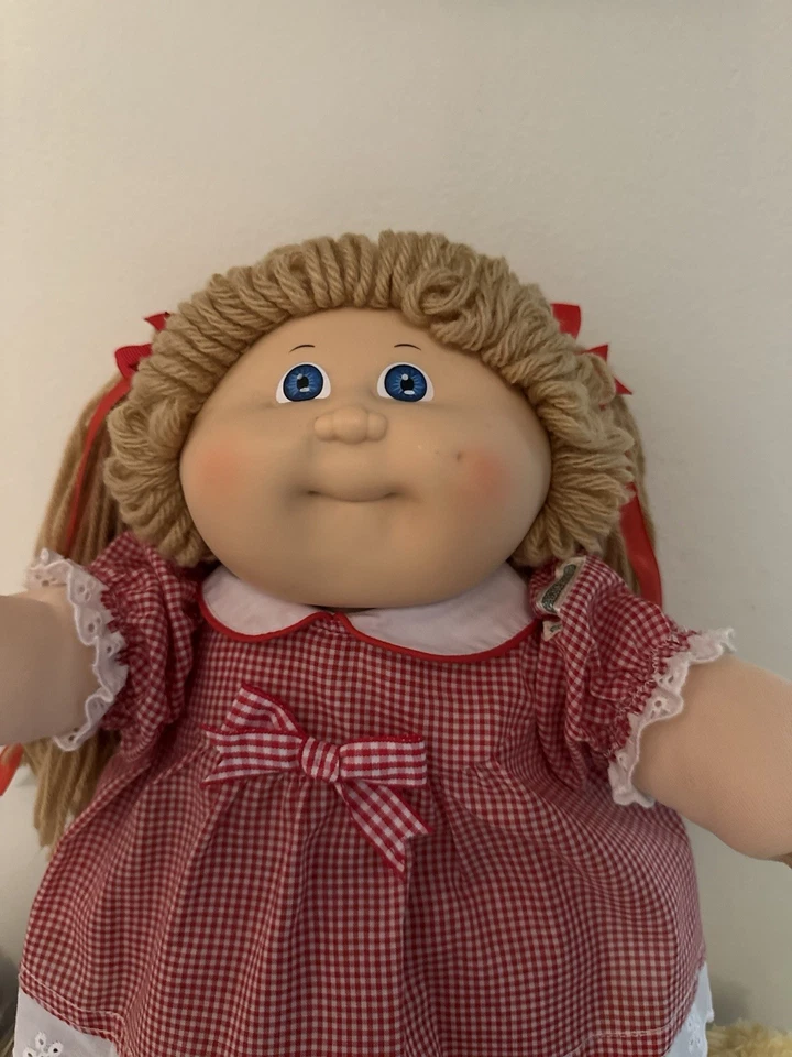 CABBAGE 贴片:复古 16 英寸蓝色眼睛金发和淡色带复古服装:已更新 — 第 4/4 张图片