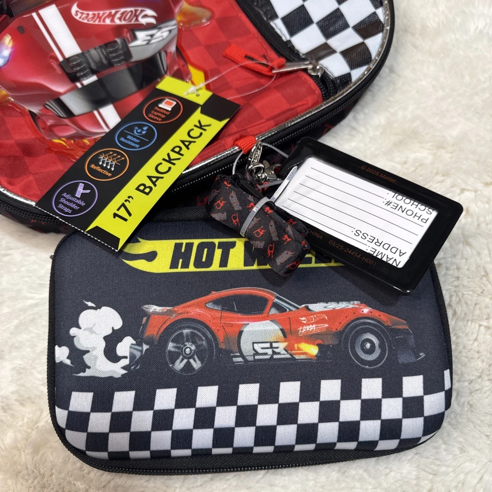 Mochila Hot Wheels masculina 4 peças lancheira conjunto 17" preta - Imagem 4 de 4
