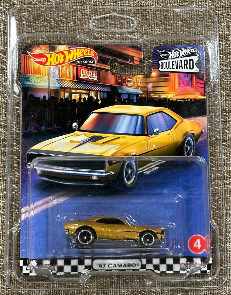 Hot Wheels '67 CAMARO 4台セット hot wheels HW showroom 67 camaro summit W/ race team IV 67
