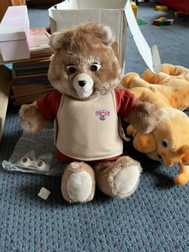 1985 TEDDY RUXPIN In Box + His Friend GRUBBY 9 Opened + 6 Boxed Books & Tapes  - Picture 1 of 17
