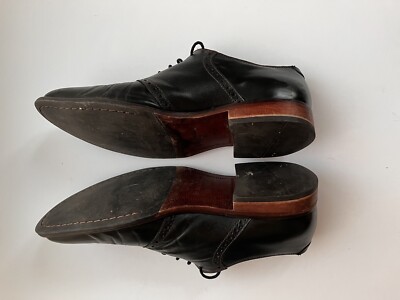 Cole Haan Men display picture 2