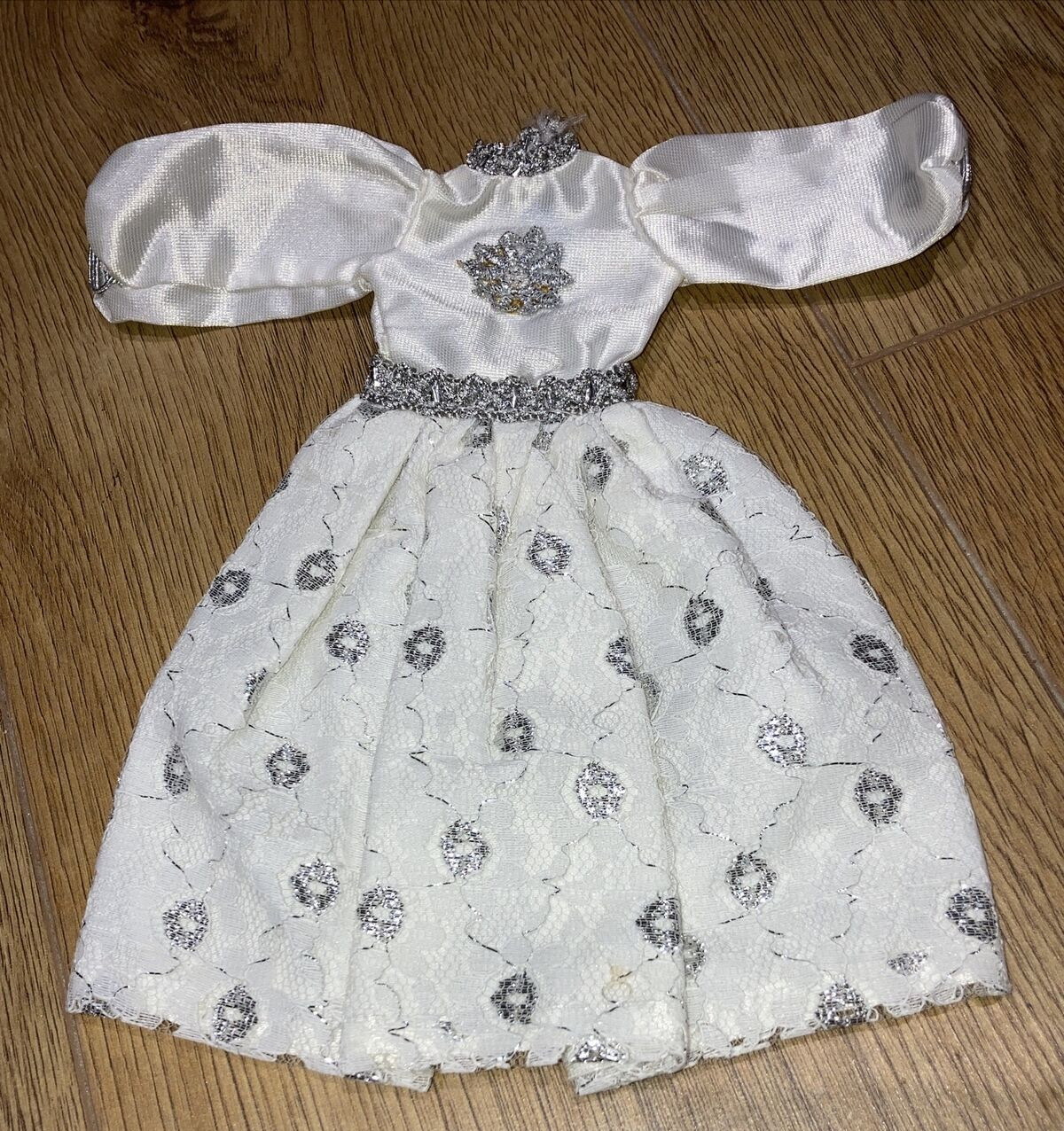 Vintage 1970s Faerie Glen Wedding/Evening Dress & Shawl/Veil for Sindy & Friends 2
