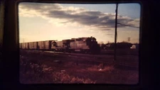 XTI05 35MM Train Slide ENGINE LOCOMOTIVE RR CR CONRAIL 1980 T. HAUS EEEEE