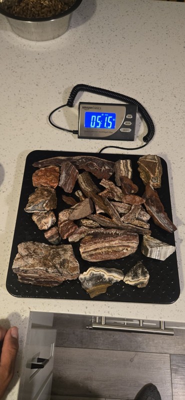 Banded/lace calcite 5 lbs of various rough rock for display or jewelery making.