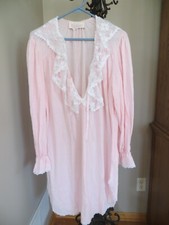 Vintage Vandemere Pink Gown Nightgown Long Satin Lace Size Small NEW