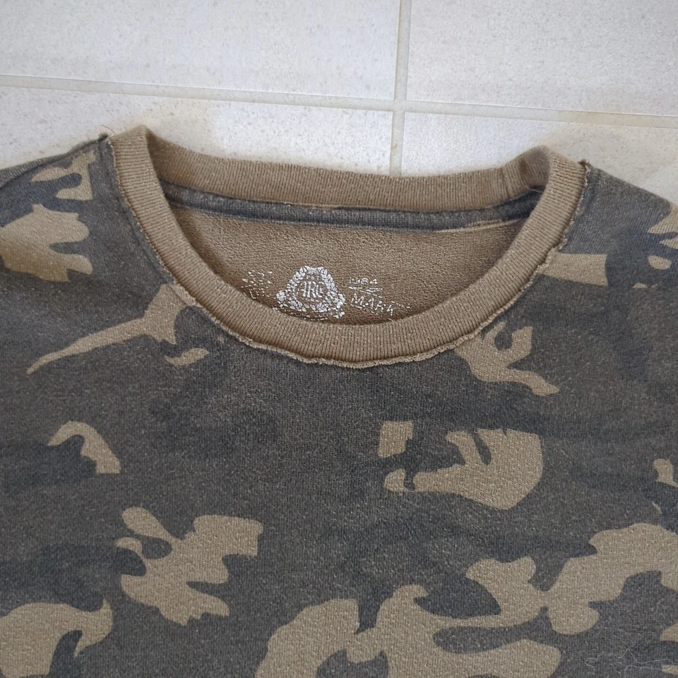 Sudadera camuflada en capas American Rag para hombre talla mediana Foto 3 de 4