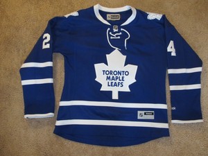 women's toronto maple leafs jersey